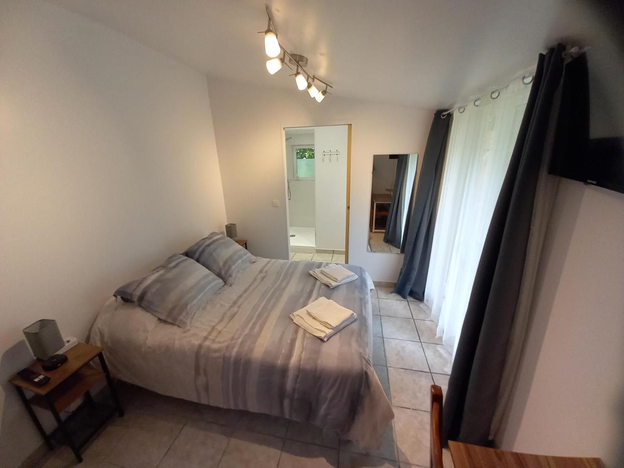 La Petite Campagne Bed & Breakfast Blaru Luaran gambar